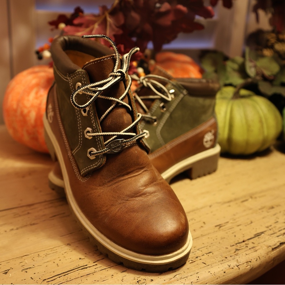 Size 8, Women’s Timberland Boots, Slightly Used, Green/Brown